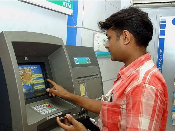 ATM मशीन से पैसा निकालने के अलावा कर सकते हैं ये काम, चेक करें सर्विस की पूरी लिस्ट ATM मशीन से पैसा निकालने के अलावा कर सकते हैं ये काम, चेक करें सर्विस की पूरी लिस्ट