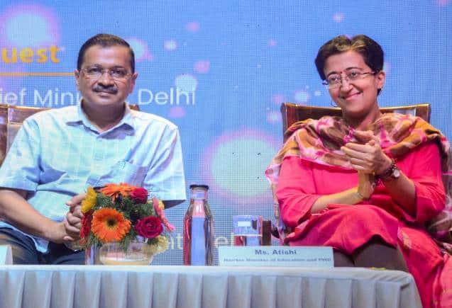 Delhi Cabinet Reshuffle: दिल्ली कैबिनेट में बड़ा फेरबदल, आतिशी को सेवा और सतर्कता विभाग भी आवंटित