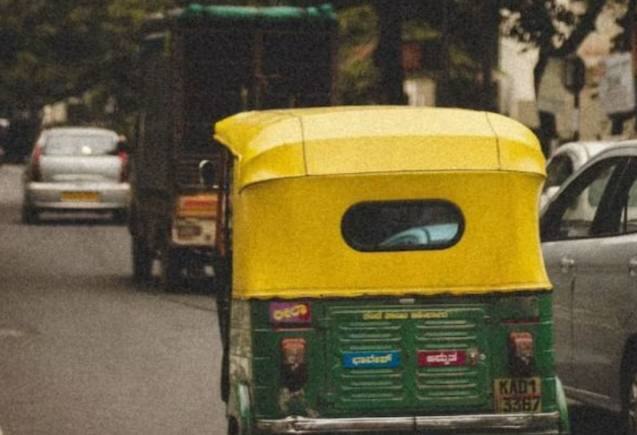 बेंगलुरु पीक मोमेंट: ऑटो ड्राइवर ने महिला को 2 मैसेज भेजने के बाद दिया अल्टीमेटम, अब वायरल हो रहा ट्वीट का स्क्रीनशॉट