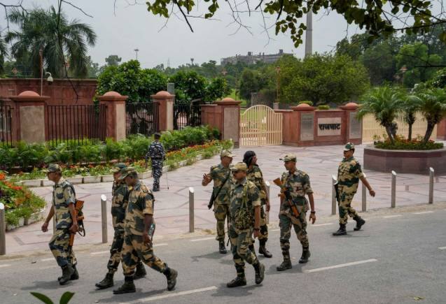 G20 Summit Delhi: सोशल मीडिया पर नजर रखेगी पुलिस, पुख्ता की जाएगी कानून-व्यवस्था और सुरक्षा G20 Summit Delhi: सोशल मीडिया पर नजर रखेगी पुलिस, पुख्ता की जाएगी कानून-व्यवस्था और सुरक्षा
