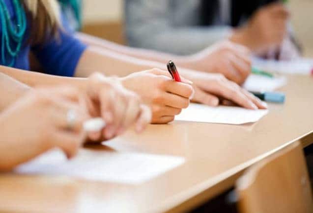 CBSE Admit Card 2024: सीबीएसई 10वीं और 12वीं के लिए एडमिट कार्ड जारी, cbse.gov.in से ऐसे करें डाउनलोड