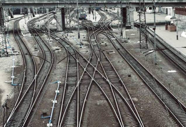 Indian Railways: किस देश में चलती हैं सबसे ज्यादा ट्रेनें? यहां जानिए रेलवे का बादशाह कौन है