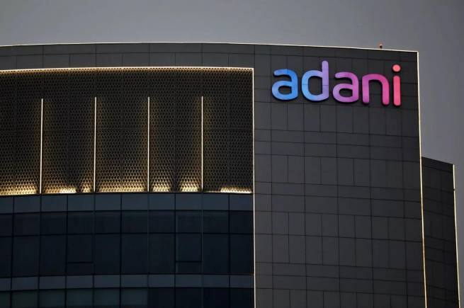 Adani के 10 में से 5 शेयरों में तेजी, अदाणी एनर्जी सॉल्यूशंस 4.5% उछला, लेकिन अदाणी ग्रीन में 4.8% की गिरावट Adani के 10 में से 5 शेयरों में तेजी, अदाणी एनर्जी सॉल्यूशंस 4.5% उछला, लेकिन अदाणी ग्रीन में 4.8% की गिरावट