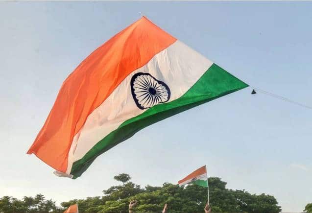 15 अगस्त स्वतंत्रता दिवस पर ऐसे तैयार करें भाषण, हर तरफ होगी आपकी वाहवाही और जीतेंगे पुरस्कार