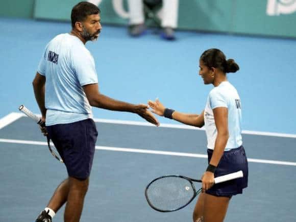 Asian Games 2023: रुतुजा भोसले और रोहन बोपन्ना की जोड़ी ने जीता गोल्ड, आखिरी सेट में पिछड़ने के बाद चीनी खिलाड़ियों को दी मात Asian Games 2023: रुतुजा भोसले और रोहन बोपन्ना की जोड़ी ने जीता गोल्ड, आखिरी सेट में पिछड़ने के बाद चीनी खिलाड़ियों को दी मात