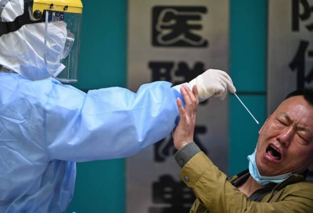 Coronavirus: नए रूप में लौट सकती है खतरनाक कोरोना वायरस माहामारी, इस चीनी वैज्ञानिक ने किया दावा Coronavirus: नए रूप में लौट सकती है खतरनाक कोरोना वायरस माहामारी, इस चीनी वैज्ञानिक ने किया दावा
