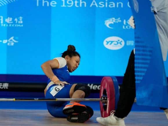 Asian Games 2023: मीराबाई चानू का सफर निराशा के साथ हुआ खत्म, भार उठाने के दौरान हुईं चोटिल Asian Games 2023: मीराबाई चानू का सफर निराशा के साथ हुआ खत्म, भार उठाने के दौरान हुईं चोटिल