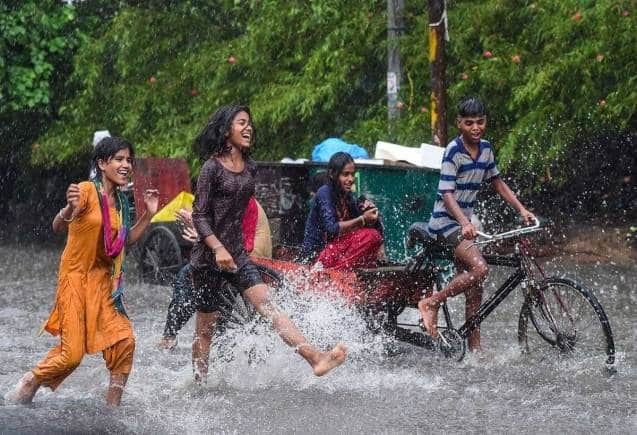 IMD Forecast: दिल्ली और यूपी सहित इन राज्यों में होगी मूसलाधार बारिश, जानें आपके राज्य में कैसा रहेगा मौसम IMD Forecast: दिल्ली और यूपी सहित इन राज्यों में होगी मूसलाधार बारिश, जानें आपके राज्य में कैसा रहेगा मौसम