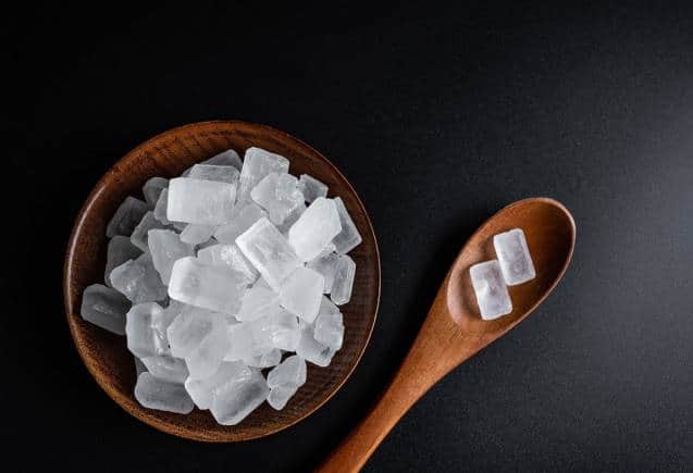 Blood Sugar: क्या Diabetes के मरीज कर सकते हैं मिश्री का सेवन, जानिए पूरी डिटेल