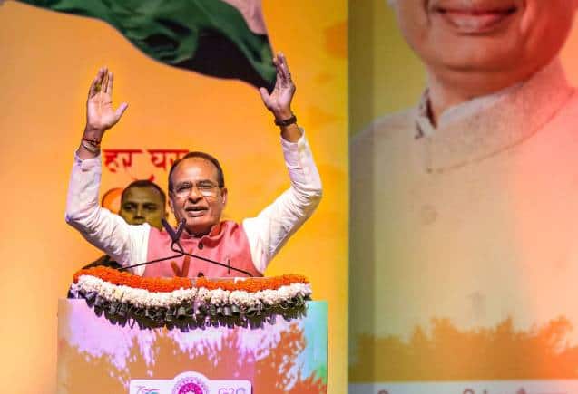 MP Election 2023: 'कांग्रेस की सरकार आई, तो बिंदी चूड़ी भी पहनना मुश्किल कर देगी' CM शिवराज बोले- उठा कर फेंक दो