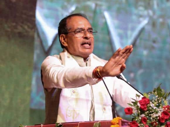 Assembly Election Highlight: मध्य प्रदेश में चुनावी बिगुल बजने के साथ भाजपा और कांग्रेस दोनों ही पार्टियां सत्ता के इस रण में अपनी अपनी पूरी ताकत लगा रही हैं। दोनों ही पार्टियों के नेता एक दूसरे पर हमलावार हो गए हैं