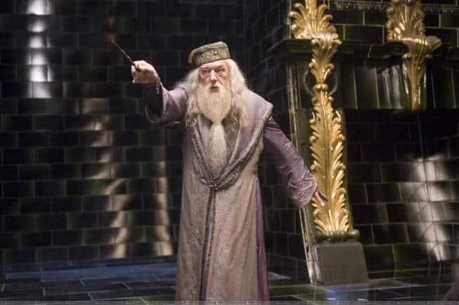 Harry Potter में डंबलडोर का किरदार निभाने वाले सर माइकल गैम्बन का निधन, 82 वर्ष की उम्र में ली अंतिम सांस Harry Potter में डंबलडोर का किरदार निभाने वाले सर माइकल गैम्बन का निधन, 82 वर्ष की उम्र में ली अंतिम सांस