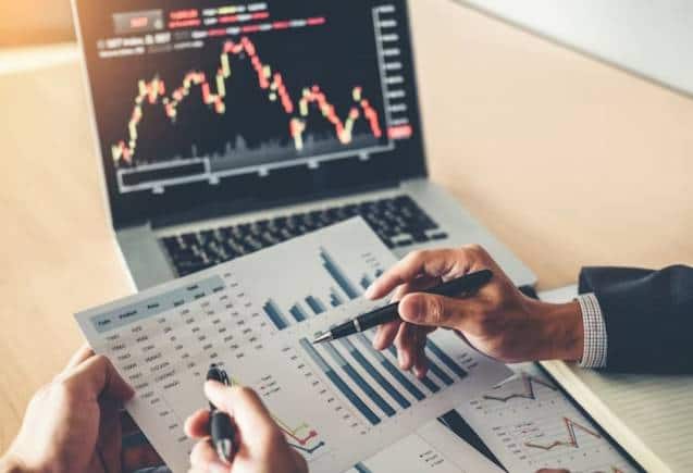 Hot Stocks Today : एक्सिस बैंक, Bank of India और NOCIL के स्टॉक्स में 2-3 हफ्तों में हो सकती है 35% तक कमाई