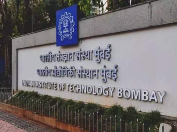 सबसे तगड़ा पैकेज, IIT Bombay के स्टूडेंट को मिला ₹3.67 करोड़ का जॉब ऑफर, आईटी हायरिंग में सुस्ती