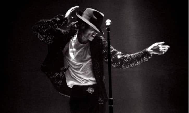 Michael Jackson की मूनवॉक वाली हैट की लगी बोली, 68 लाख रुपए में हुई बिक्री Michael Jackson की मूनवॉक वाली हैट की लगी बोली, 68 लाख रुपए में हुई बिक्री