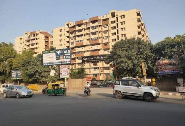 Signature View Apartment Case: घर खाली करने के आदेश के 9 महीनों के बाद भी जीर्ण-शीर्ण बिल्डिंग में रह रहे हैं निवासी
