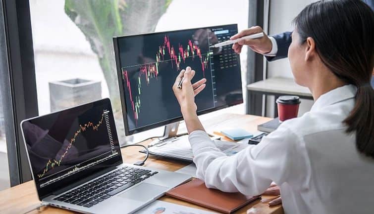 Hot Stocks Today : ग्लेनमार्क फार्मा, Welspun Corp और Bank of India के स्टॉक्स शॉर्ट टर्म में कर सकते हैं मालामाल