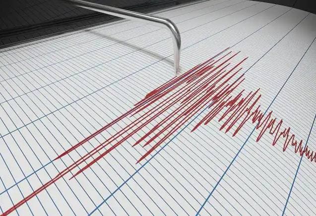 Delhi Earthquake: दिल्ली-NCR में भूकंप के तेज झटके, रिक्टर स्केल पर 3.1 रही तीव्रता