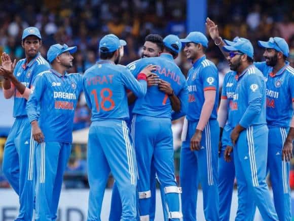 ICC World Cup 2023: भारतीय टीम के नाम पर दर्ज है यह अनोखा रिकॉर्ड, जिसे तोड़ना मुश्किल ही नहीं नामुमकिन भी ICC World Cup 2023: भारतीय टीम के नाम पर दर्ज है यह अनोखा रिकॉर्ड, जिसे तोड़ना मुश्किल ही नहीं नामुमकिन भी