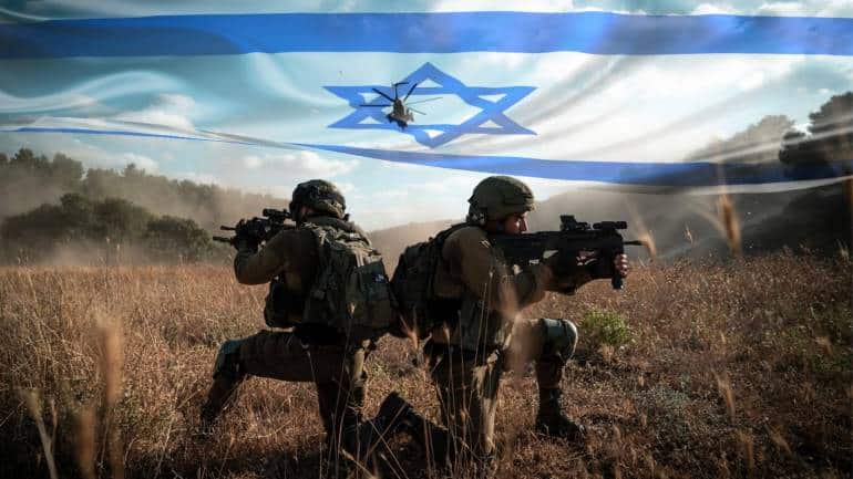 Israel Hamas War: कितनी बड़ी है इजराइल की सेना? गाजा पर जमीनी हमले के लिए इकट्ठा किए 3,00,000 रिजर्व सैनिक Israel Hamas War: कितनी बड़ी है इजराइल की सेना? गाजा पर जमीनी हमले के लिए इकट्ठा किए 3,00,000 रिजर्व सैनिक
