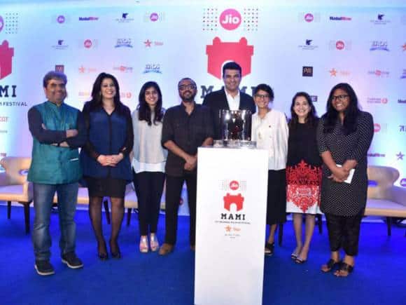 Jio MAMI मुंबई फिल्म की हुई शुरुआत, एक हफ्ते में दिखाई जाएंगी 200 से भी ज्यादा फिल्में Jio MAMI मुंबई फिल्म की हुई शुरुआत, एक हफ्ते में दिखाई जाएंगी 200 से भी ज्यादा फिल्में