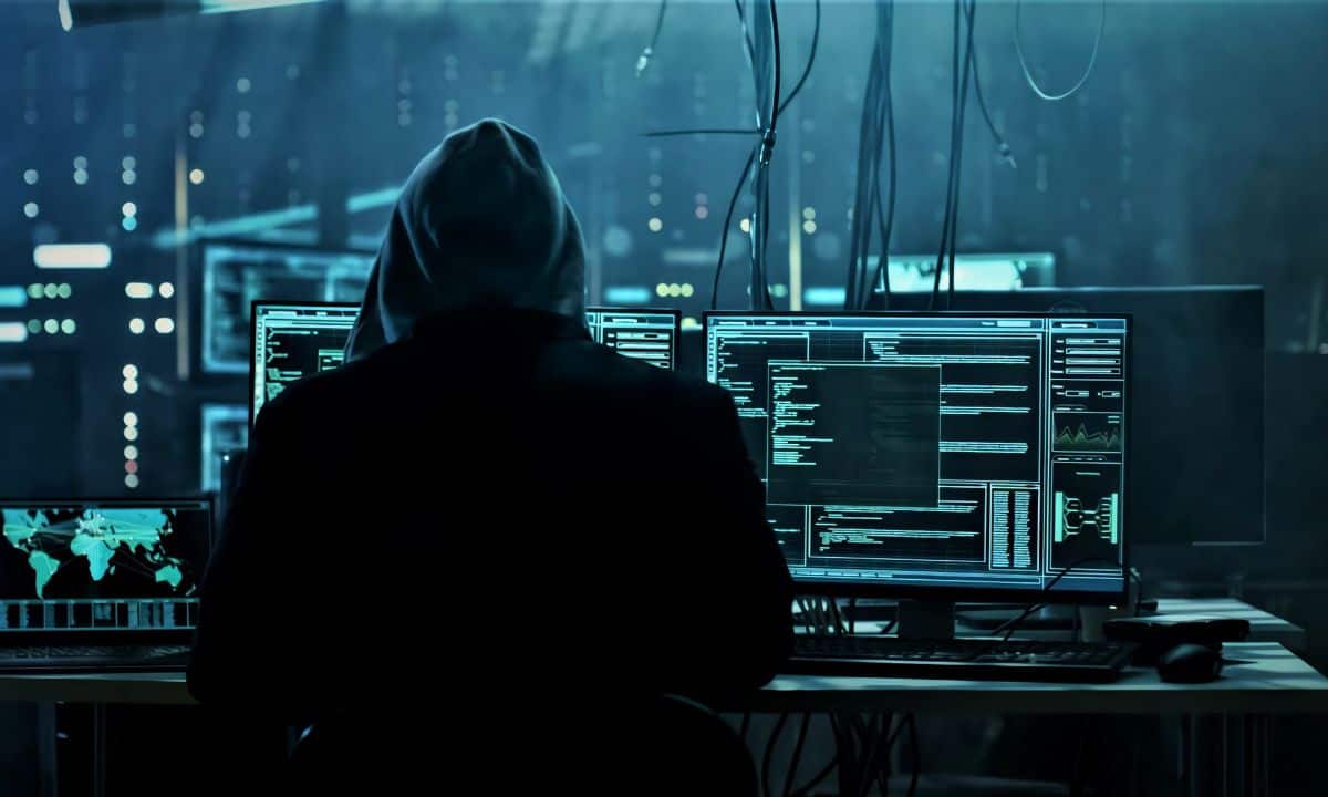 लोकसभा सांसद के मैनेजर से 92 लाख रुपए ले उड़े साइबर ठग, WhatsApp के जरिए बिछाया ठगी का जाल