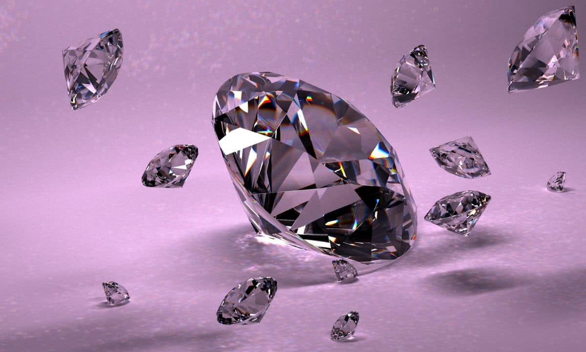 Diamond Demand In India:  सोने की तेजी ने बढ़ाई डायमंड की मांग, एक्सपर्ट्स से जानें आगे कितनी ग्रोथ की हैं उम्मीद
