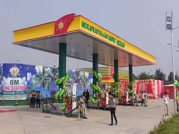 IGL स्टॉक को झटका, Jefferies ने रेटिंग और टारगेट प्राइस घटाया; दिल्ली सरकार की नई पॉलिसी बनी वजह IGL स्टॉक को झटका, Jefferies ने रेटिंग और टारगेट प्राइस घटाया; दिल्ली सरकार की नई पॉलिसी बनी वजह