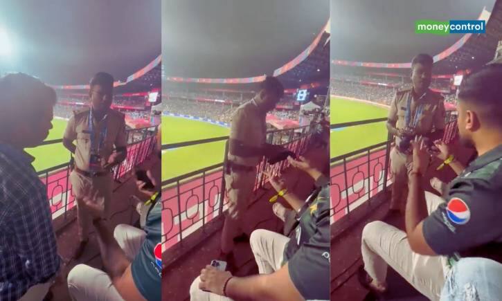 बेंगलुरु में पुलिस ने पाकिस्तानी आदमी को नहीं करने दिया चीयर, 'पाकिस्तान जिंदाबाद' कहने से रोका बेंगलुरु में पुलिस ने पाकिस्तानी आदमी को नहीं करने दिया चीयर, 'पाकिस्तान जिंदाबाद' कहने से रोका