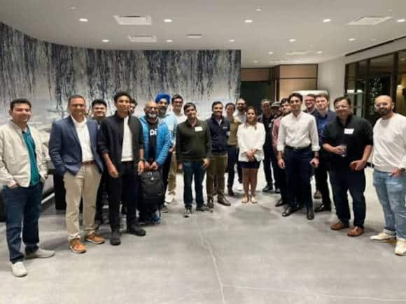 इंडियन स्टार्टअप्स के फाउंडर्स ने सिलिकॉन वैली में समझीं AI की बारीकियां, SoftBank ने कराया टूर इंडियन स्टार्टअप्स के फाउंडर्स ने सिलिकॉन वैली में समझीं AI की बारीकियां, SoftBank ने कराया टूर