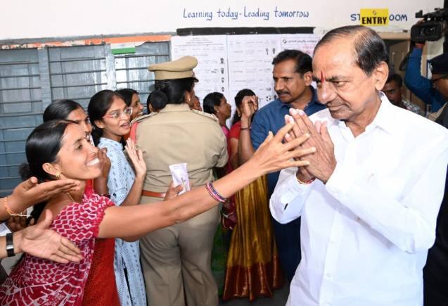Telangana Assembly Election 2023: विधानसभा के लिए 119 सदस्यों को चुनने के लिए मतदान सुबह 7 बजे शुरू हुआ