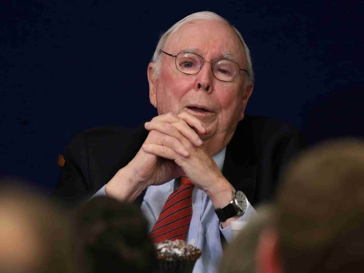 Berkshire Hathaway की सालाना बैठक में ऐसे किया Charlie Munger को याद, Warren Buffett के रहे थे साथी