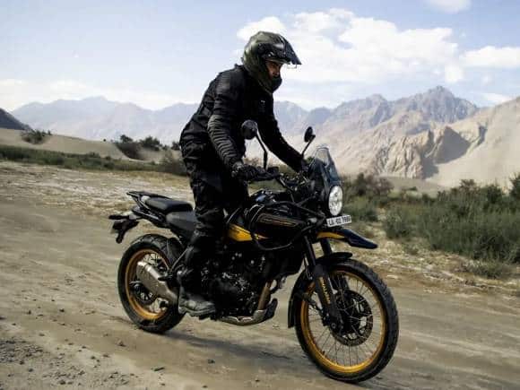 नई Royal Enfield Himalayan 450 लॉन्च, मिलेगा ज्यादा पावरफुल इंजन; कितनी है कीमत और क्या हैं फीचर्स नई Royal Enfield Himalayan 450 लॉन्च, मिलेगा ज्यादा पावरफुल इंजन; कितनी है कीमत और क्या हैं फीचर्स