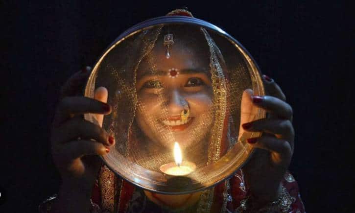 Karwa Chauth 2023: इस मुहूर्त में करें करवा चौथ की पूजा, होगा मंगल ही मंगल