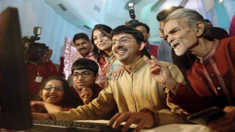 Muhurat Trading 2023: दिवाली के दिन पिछले 5 सालों से लगातार मुनाफे में बाजार, जानें इस बार कैसी रहेगी चाल