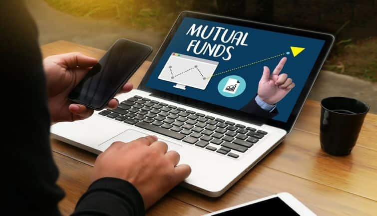 Mutual Funds ने अक्टूबर में कौन से शेयर खरीदे, किन्हें बेचा? जानें पूरी डिटेल्स