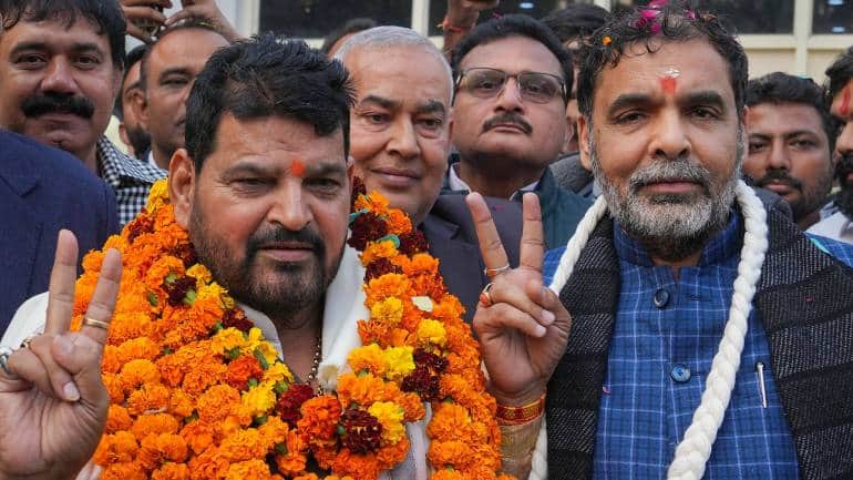 'संजय सिंह मेरे रिश्तेदार नहीं हैं' WFI कमेटी के निलंबन के बाद बृज भूषण सिंह का बड़ा बयान 'संजय सिंह मेरे रिश्तेदार नहीं हैं' WFI कमेटी के निलंबन के बाद बृज भूषण सिंह का बड़ा बयान
