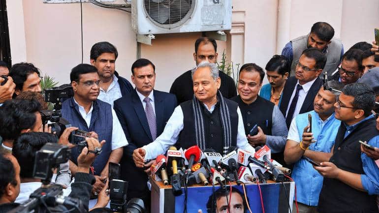 राजस्थान में हुई कांग्रेस विधायक दल की बैठक, नेता प्रतिपक्ष पर फैसला आलाकमान पर छोड़ा गया