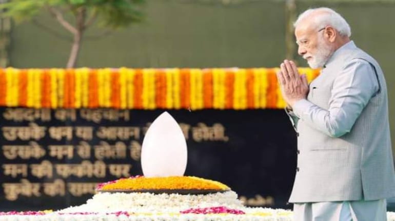 Atal Bihari Vajpayee Birthday: 'अटल जी अमृतकाल में भी प्रेरणास्रोत बने  रहेंगे', पीएम मोदी ने पूर्व पीएम को 99वीं जयंती पर दी श्रद्धांजलि |  Moneycontrol Hindi