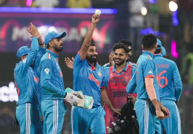 Arjuna Award: मोहम्मद शमी को मिलेगा अर्जुन अवॉर्ड, राष्ट्रपति 9 जनवरी को करेंगी सम्मानित, जानें 'खेल रत्न' किसे मिला Arjuna Award: मोहम्मद शमी को मिलेगा अर्जुन अवॉर्ड, राष्ट्रपति 9 जनवरी को करेंगी सम्मानित, जानें 'खेल रत्न' किसे मिला