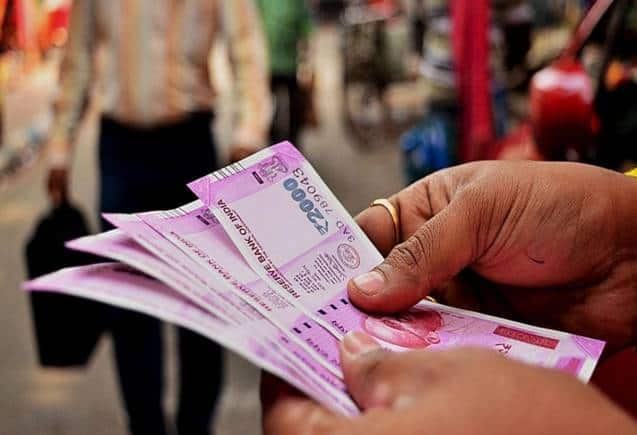 Business Idea: टी-शर्ट प्रिटिंग के बिजनेस से होगी बंपर कमाई, जानिए कैसे करें शुरू