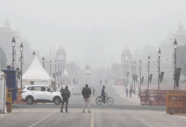 Weather Update: दिल्ली समेत उत्तर भारत में शीतलहर का प्रकोप, इन राज्यों में बारिश का अलर्ट, जानिए अपने शहर में मौसम का का हाल Weather Update: दिल्ली समेत उत्तर भारत में शीतलहर का प्रकोप, इन राज्यों में बारिश का अलर्ट, जानिए अपने शहर में मौसम का का हाल