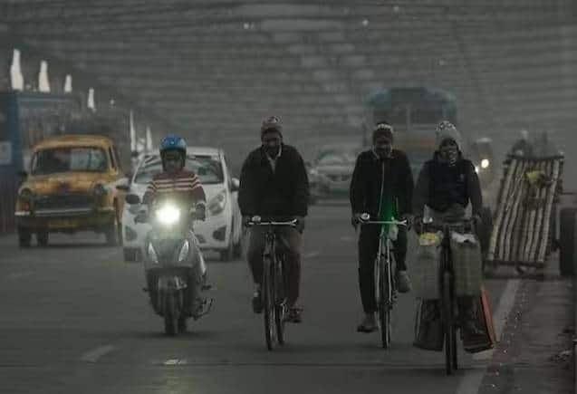 Weather Updates: दिल्ली समेत उत्तर भारत में बढ़ी ठंड, यूपी-बिहार में घने कोहरे का अलर्ट, अभी राहत मिलने के आसार नहीं Weather Updates: दिल्ली समेत उत्तर भारत में बढ़ी ठंड, यूपी-बिहार में घने कोहरे का अलर्ट, अभी राहत मिलने के आसार नहीं