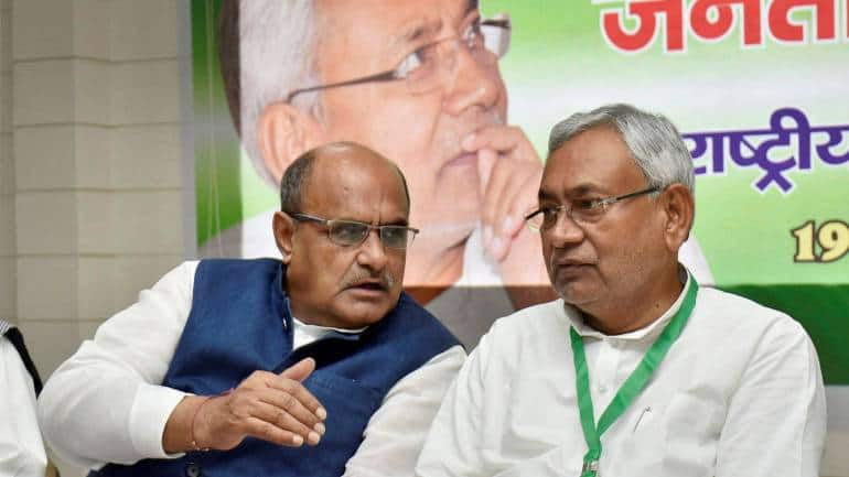 Bihar Political Crisis: 'बिहार सरकार गिरने के कगार पर है' JDU नेता केसी त्यागी ने खुलकर कही ये बात Bihar Political Crisis: 'बिहार सरकार गिरने के कगार पर है' JDU नेता केसी त्यागी ने खुलकर कही ये बात
