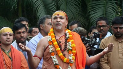 अविमुक्तेश्वरानंद सरस्वती ने सोमवार को अपने ऊपर लगे यौन शोषण के आरोपों को पूरी तरह से खारिज कर दिया।