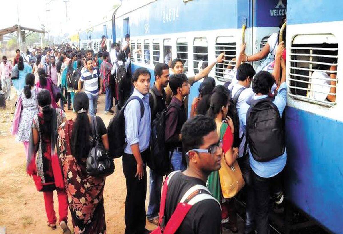 Indian Railways: रेलवे के नियम से बुजुर्गों को मिलेगा आराम, IRCTC पर टिकट बुकिंग के समय करना होगा ये काम Indian Railways: रेलवे के नियम से बुजुर्गों को मिलेगा आराम, IRCTC पर टिकट बुकिंग के समय करना होगा ये काम