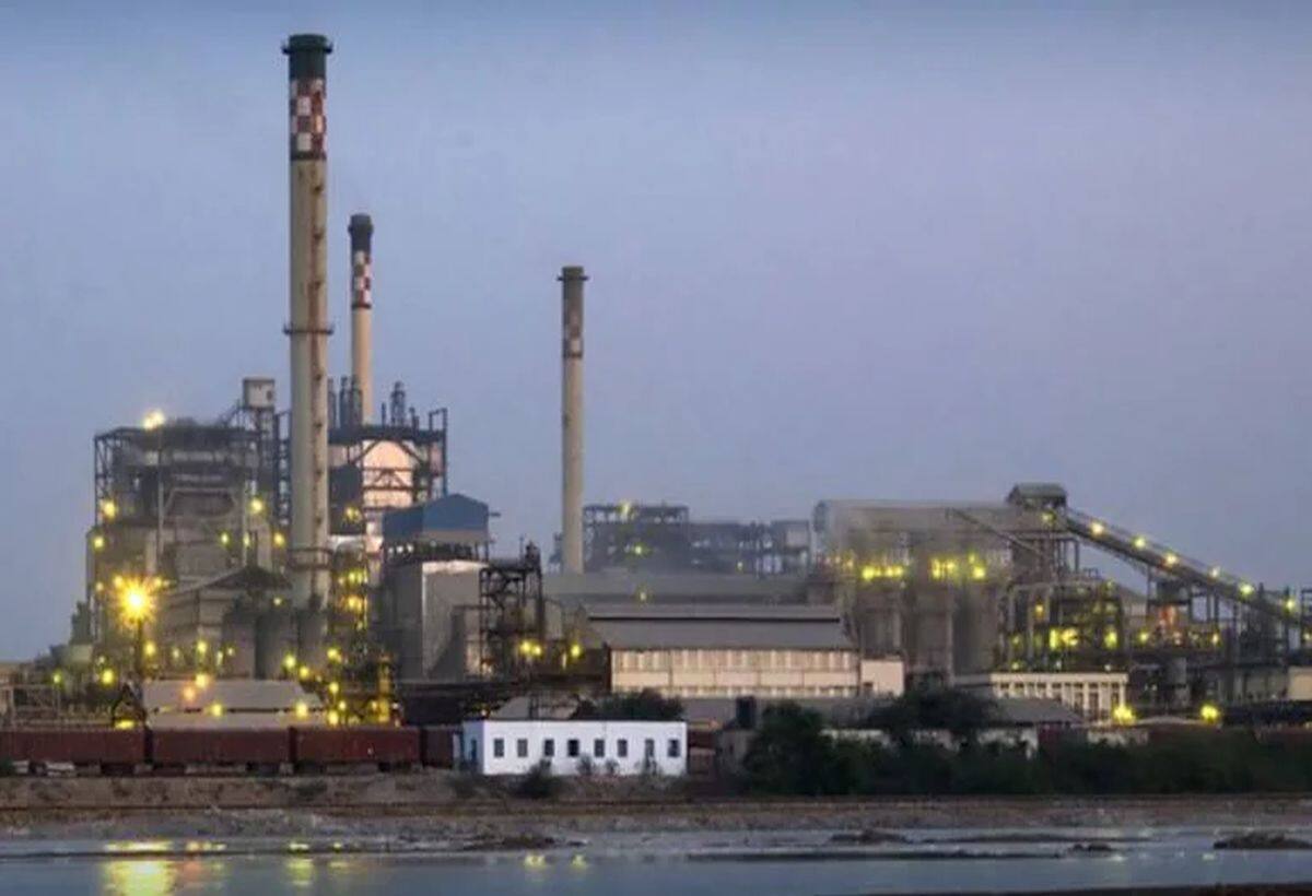Aarti Industries Stock Price: खराब नतीजों से 10% टूटा शेयर, मुनाफे और एबिटडा के कमजोर आंकड़ों ने बनाया दबाव Aarti Industries Stock Price: खराब नतीजों से 10% टूटा शेयर, मुनाफे और एबिटडा के कमजोर आंकड़ों ने बनाया दबाव
