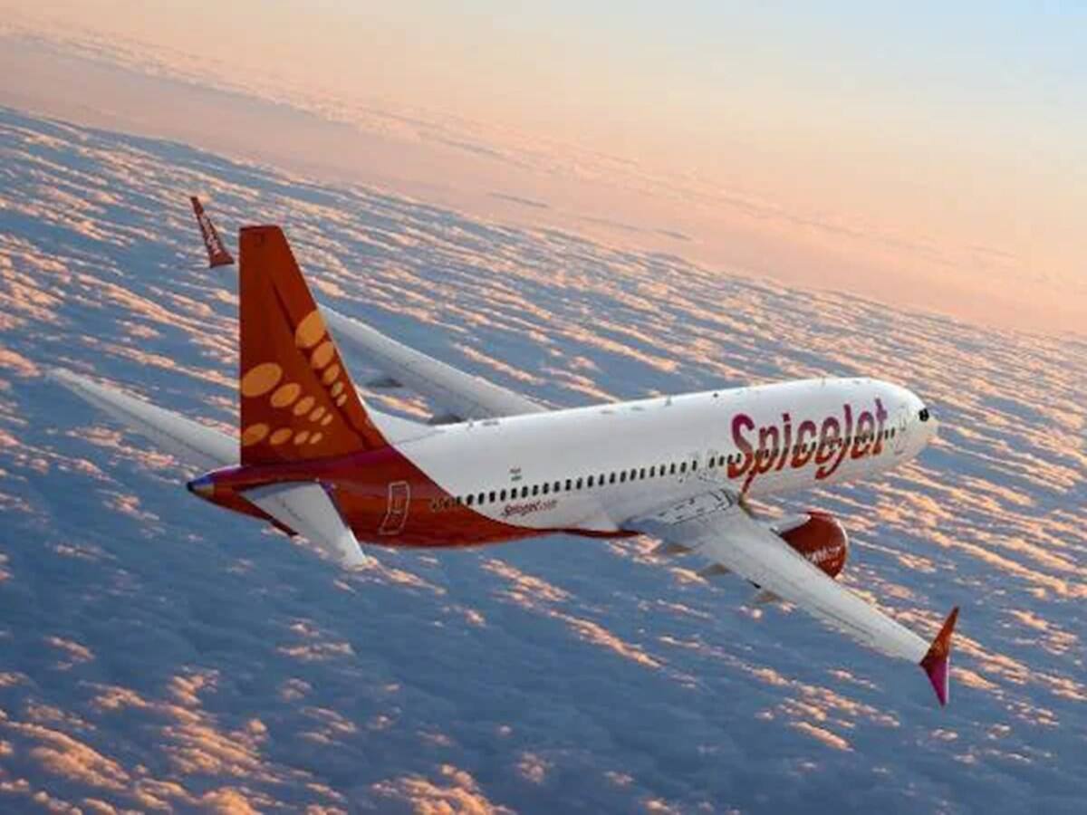 फेस्टिव सीजन से पहले 10 नए विमान लीज पर लेने की तैयारी में लो-कॉस्ट एयरलाइन स्पाइसजेट फेस्टिव सीजन से पहले 10 नए विमान लीज पर लेने की तैयारी में लो-कॉस्ट एयरलाइन स्पाइसजेट