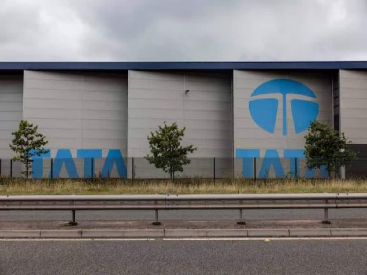Tata Steel के प्लांट में विरोध प्रदर्शन, ब्रिटेन में कर्मचारी संघ की ये है मांग