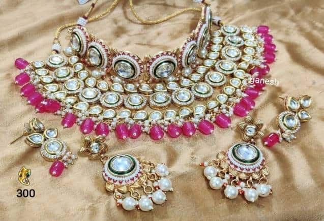 Business Idea: आर्टिफिशियल ज्वेलरी मेकिंग के बिजनेस से होगी बंपर कमाई, जानिए कैसे करें शुरू